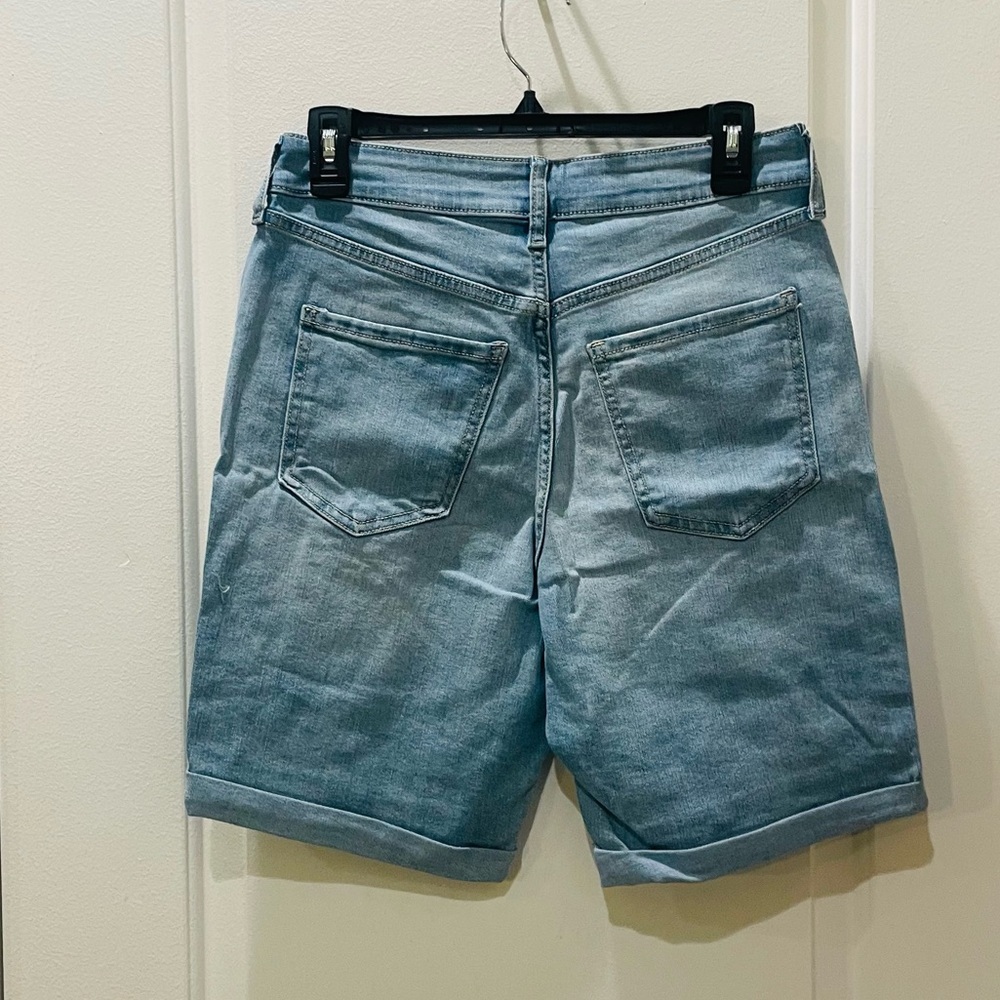 NEW…High Waisted Wow Light Blue Denim Shorts - Picture 3 of 3
